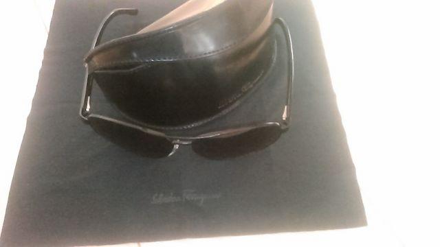 フェラガモサングラス(黒)ケース付き < ブランド フェラガモサングラス(黒)ケース付き < ブランドの