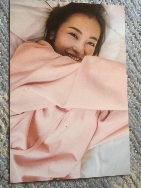 激安!超レア!☆板野友美/写真集Wanderer☆初版!ポストカード付き < タレントグッズ  激安!超レア!☆板野友美/写真集Wanderer☆初版!ポストカード付き < タレントグッズの