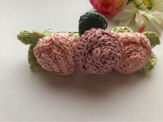 ハンドメイド バレッタ レース糸で編んだ巻き巻き薔薇♪ < 女性ファッション  ハンドメイド バレッタ レース糸で編んだ巻き巻き薔薇♪ < 女性ファッションの