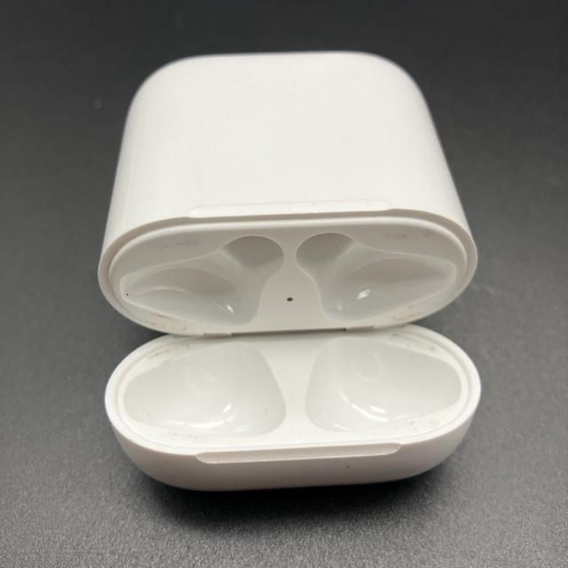 即決 Apple アップル AirPods エアーポッズ 充電ケース A1602 < 家電/AV  即決 Apple アップル AirPods エアーポッズ 充電ケース A1602 < 家電/AVの
