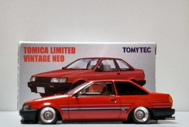 トミカリミテッドヴィンテージ 1/64 トヨタ カローラ レビン 86 シャコタン キャンバー ドリ車 深リムアルミホイール 改造 < ホビー トミカリミテッドヴィンテージ 1/64 トヨタ カローラ レビン 86 シャコタン キャンバー ドリ車 深リムアルミホイール 改造 < ホビーの