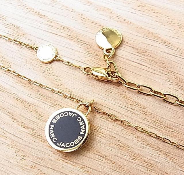 �����Ǖi�@���K�i�E�V�i���lMARC JACOBS�i�}�[�N�W�F�C�R�u�X�j �l�b�N���X�^�u���b�N �~ �S�[���h�J���[ �� �u�����h�� 