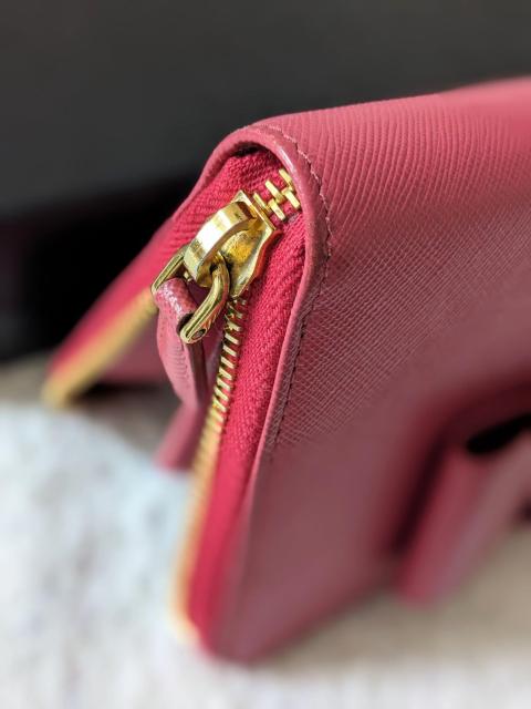 ���������@���i�@�قږ��g�p�@PRADA�@�T�t�B�A�[�m ���U�[�@�����z �� �u�����h�� 