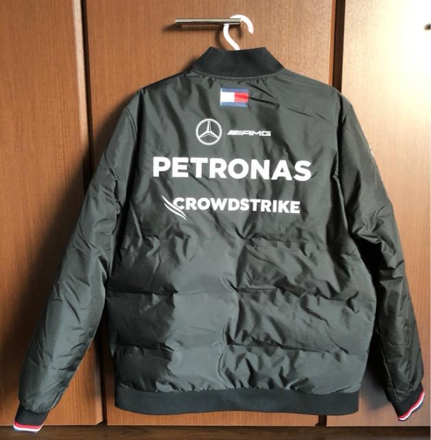 �V�i�����Z�f�X AMG �y�g���i�X F1 �`�[�� �{���o�[ �W���P�b�g 2024 �� �j���t�@�b�V������ 