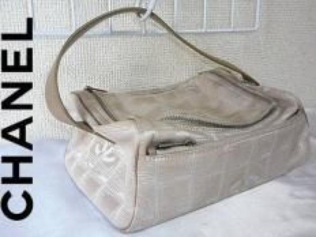 鑑定済正規本物シャネル■ニュートラバニティ■美品 < ブランド  鑑定済正規本物シャネル■ニュートラバニティ■美品  < ブランドの