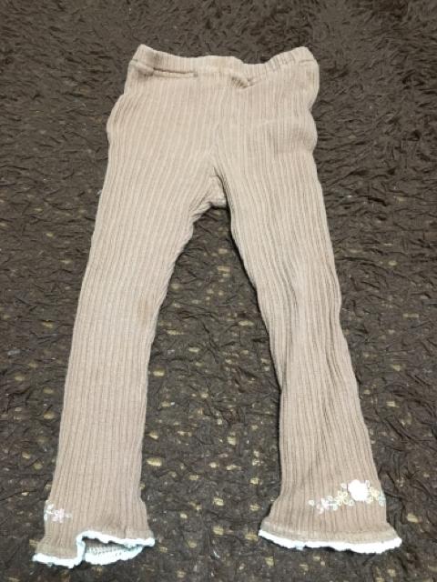女の子用レギンス お花デザイン 95cm < キッズ/ベビー  女の子用レギンス お花デザイン 95cm  < キッズ/ベビーの
