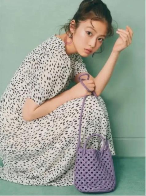 GRLグレイルダルメシアン柄ワンピースドットシフォンロングマキシワンピ編み上げレースアップパフスリーブVネック半袖今田美桜白黒 < ブランド  GRLグレイルダルメシアン柄ワンピースドットシフォンロングマキシワンピ編み上げレースアップパフスリーブVネック半袖今田美桜白黒 < ブランドの