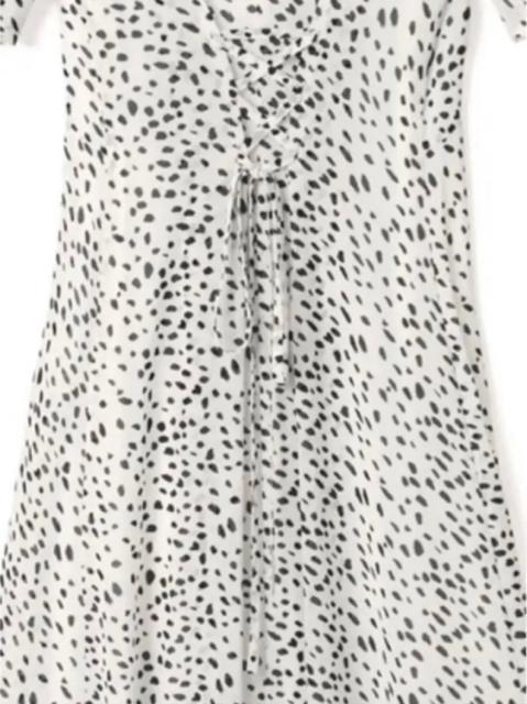 GRLグレイルダルメシアン柄ワンピースドットシフォンロングマキシワンピ編み上げレースアップパフスリーブVネック半袖今田美桜白黒 < ブランド  GRLグレイルダルメシアン柄ワンピースドットシフォンロングマキシワンピ編み上げレースアップパフスリーブVネック半袖今田美桜白黒 < ブランドの