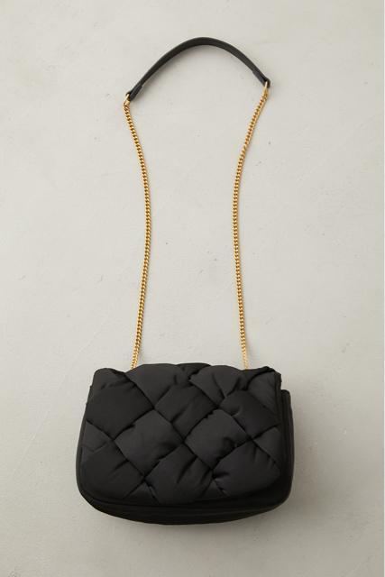 雑誌掲載●定価9,350円【美品】ボンディングメッシュチェーンバッグ●黒ブラック●ショルダーバッグ●美人百科 GISELs 韓国 < ブランド  雑誌掲載●定価9,350円【美品】ボンディングメッシュチェーンバッグ●黒ブラック●ショルダーバッグ●美人百科 GISELs 韓国 < ブランドの