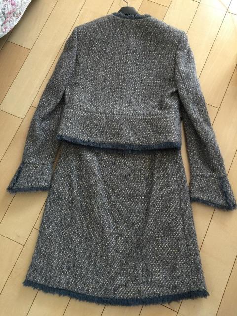 最終FOXEY フォクシーブティックの素敵なツイードスーツカーキ系美品 < ブランド  最終FOXEY フォクシーブティックの素敵なツイードスーツカーキ系美品 < ブランドの