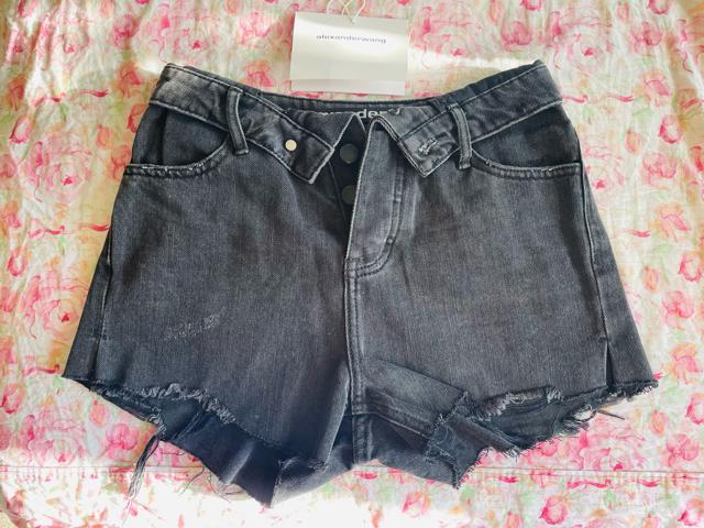 美品 alexanderwang デニム ショートパンツ アレキサンダーワン < ブランド 美品 alexanderwang デニム ショートパンツ アレキサンダーワン < ブランドの
