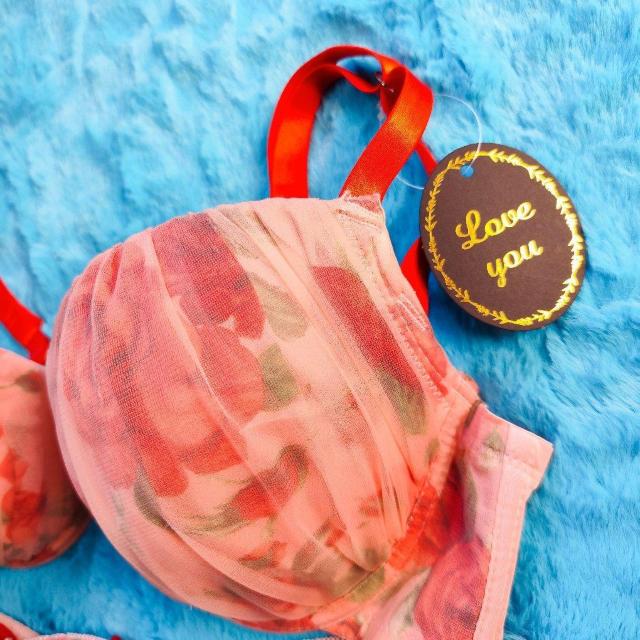 透けシフォンがエロカワッ。。F85×LL。。ローズワッペン付薔薇柄ブラジャー&ショーツセット。。グラマー大きいサイズフラワー花柄 < 女性ファッション  透けシフォンがエロカワッ。。F85×LL。。ローズワッペン付薔薇柄ブラジャー&ショーツセット。。グラマー大きいサイズフラワー花柄 < 女性ファッションの