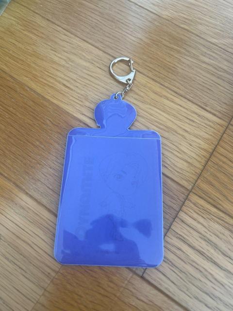 BTS TinyTAN グク デフォルメキャラ IDパスケース 紫 キーホルダー < タレントグッズ BTS TinyTAN グク デフォルメキャラ IDパスケース 紫 キーホルダー < タレントグッズの