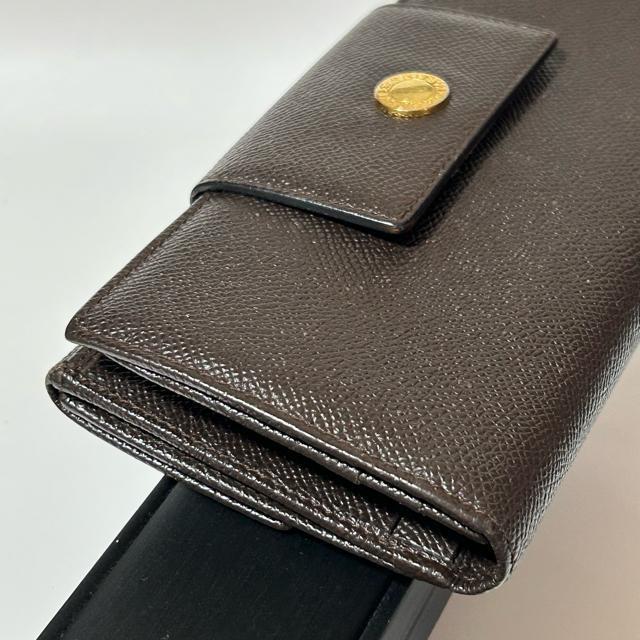 BVLGARI ブルガリ メンズ クラシコ Wホック二つ折り長財布 レザー ダークブラウン ブラウン ゴールド金具 < ブランド BVLGARI ブルガリ メンズ クラシコ Wホック二つ折り長財布 レザー ダークブラウン ブラウン ゴールド金具 < ブランドの