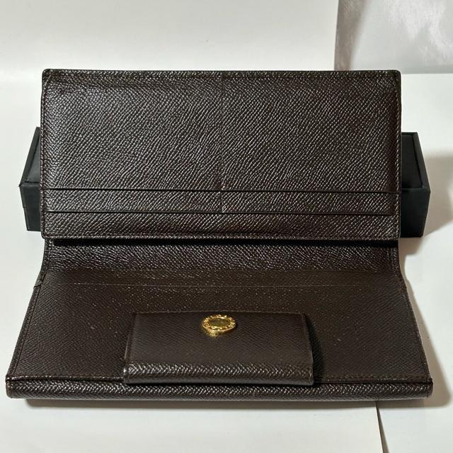 BVLGARI ブルガリ メンズ クラシコ Wホック二つ折り長財布 レザー ダークブラウン ブラウン ゴールド金具 < ブランド BVLGARI ブルガリ メンズ クラシコ Wホック二つ折り長財布 レザー ダークブラウン ブラウン ゴールド金具 < ブランドの