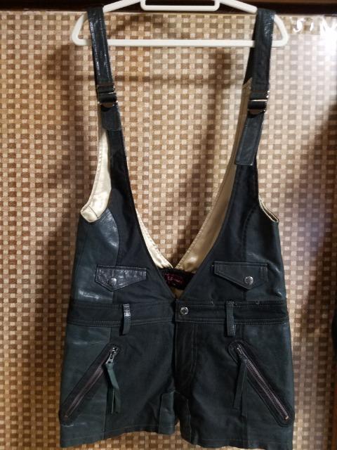 超美品☆アヴィレックス《革×綿コンビ》黒ホットパンツ☆格好可愛♪♪ < ブランド  超美品☆アヴィレックス《革×綿コンビ》黒ホットパンツ☆格好可愛♪♪  < ブランドの