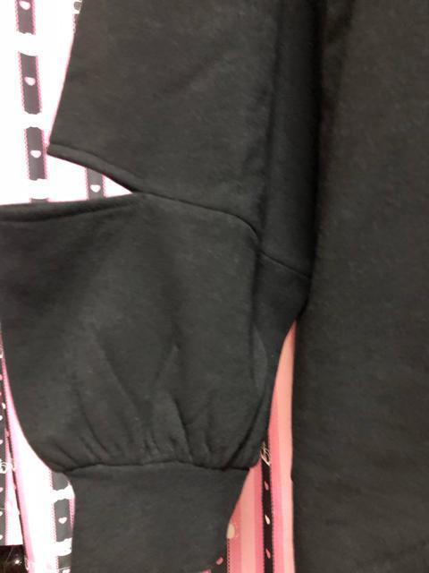 新品タグ無し★3L★裏起毛あり★袖空きシンプルパーカー★黒 < 女性ファッション  新品タグ無し★3L★裏起毛あり★袖空きシンプルパーカー★黒 < 女性ファッションの