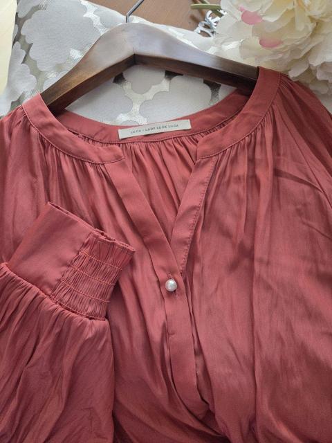 LUCAuEXR[J[̃VN^b`uEX