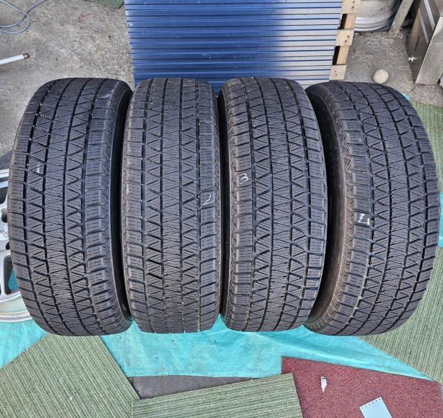 oaIN21oR@BRIDGESTONE BLIZZAK DM-V3 @ 17C`X^bhX^C225/65R17  /oCN