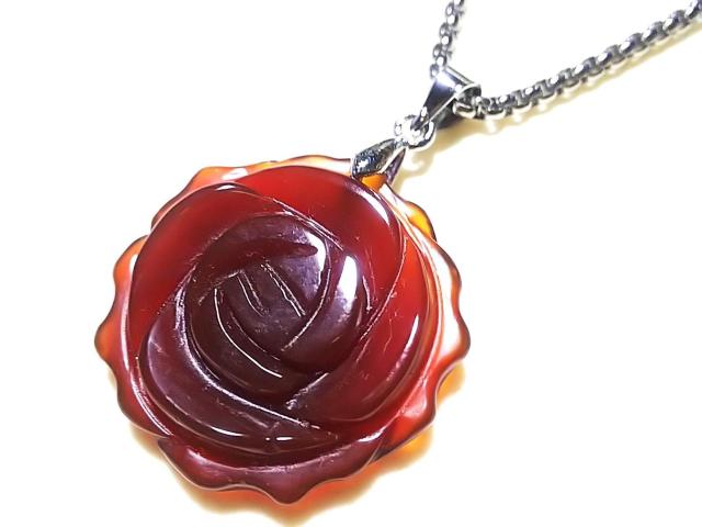天然石★赤瑪瑙 薔薇彫り ペンダント < 女性アクセサリー/時計 天然石★赤瑪瑙 薔薇彫り ペンダント < 女性アクセサリー/時計の