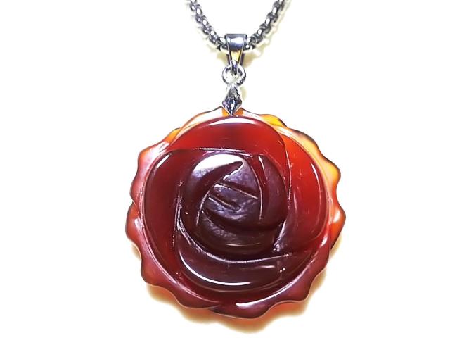 天然石★赤瑪瑙 薔薇彫り ペンダント < 女性アクセサリー/時計 天然石★赤瑪瑙 薔薇彫り ペンダント < 女性アクセサリー/時計の