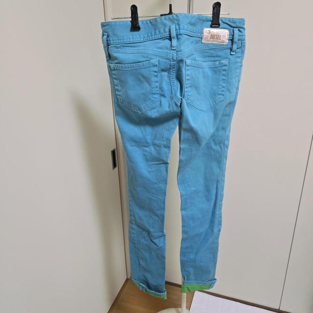 DIESEL ディーゼル 青緑カラー ブロック スキニーデニム < ブランド DIESEL ディーゼル 青緑カラー ブロック スキニーデニム < ブランドの