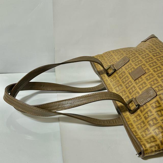 FENDI フェンディ ズッカ柄 ヴィンテージ トートバッグ ブラウン < ブランド FENDI フェンディ ズッカ柄 ヴィンテージ トートバッグ ブラウン < ブランドの