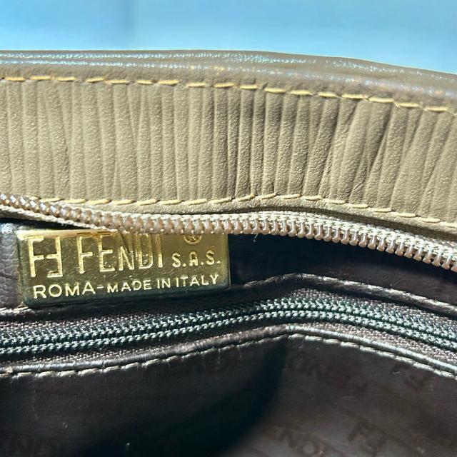 FENDI フェンディ ズッカ柄 ヴィンテージ トートバッグ ブラウン < ブランド FENDI フェンディ ズッカ柄 ヴィンテージ トートバッグ ブラウン < ブランドの