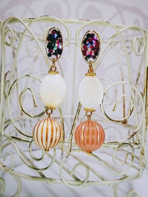 楕円UVレジンホロネイルシェル座金すじ玉樹脂ピアス☆ < 女性アクセサリー/時計  楕円UVレジンホロネイルシェル座金すじ玉樹脂ピアス☆ < 女性アクセサリー/時計の