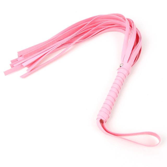 フェイクレザー バラ鞭 柔らかめ ナインテイル ウィップ ピンク < 女性ファッション  フェイクレザー バラ鞭 柔らかめ ナインテイル ウィップ ピンク  < 女性ファッションの