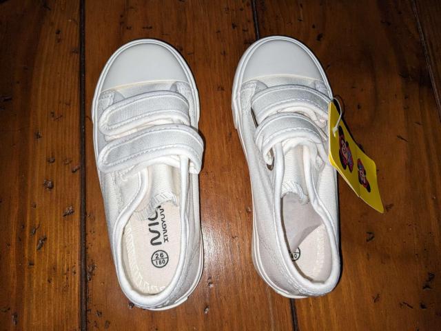 新品 16cm スニーカー ホワイト レディース キッズ 靴 シューズ < キッズ/ベビー  新品 16cm スニーカー ホワイト レディース キッズ 靴 シューズ < キッズ/ベビーの