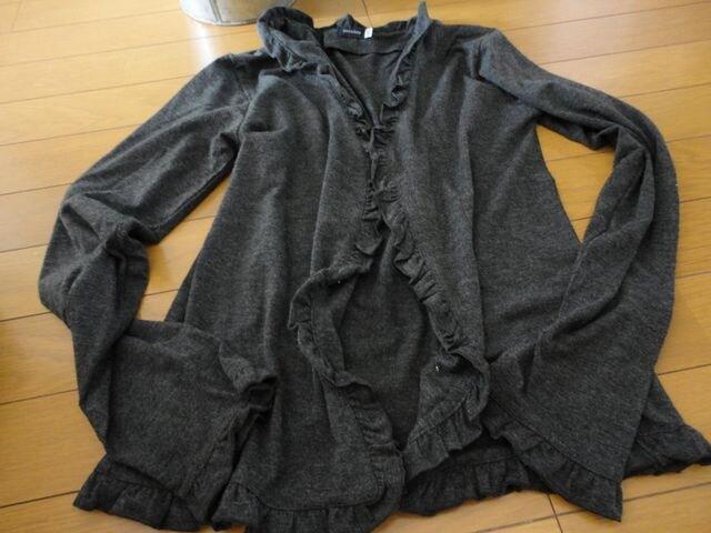 グレーカーデorホワイト 選択 < 女性ファッション  グレーカーデorホワイト 選択  < 女性ファッションの