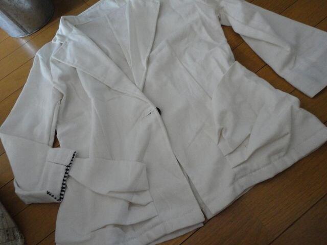 グレーカーデorホワイト 選択 < 女性ファッション  グレーカーデorホワイト 選択 < 女性ファッションの