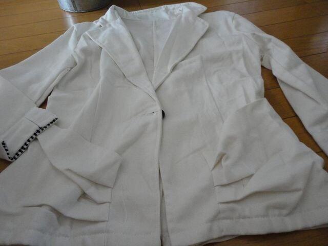 グレーカーデorホワイト 選択 < 女性ファッション  グレーカーデorホワイト 選択 < 女性ファッションの