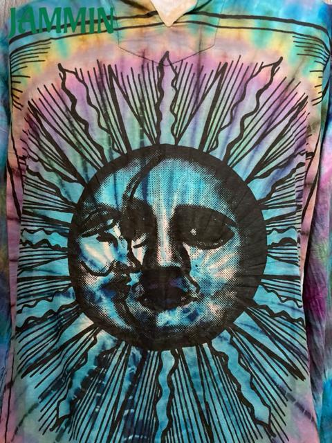 タイダイ太陽&月クルタ 長袖 アジアン サイケ ヒッピー エスニック < 男性ファッション  タイダイ太陽&月クルタ 長袖 アジアン サイケ ヒッピー エスニック < 男性ファッションの