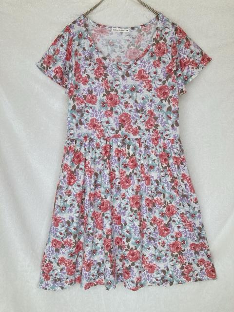 NICE CLAUP ナイスクラップ 花柄 半袖ひざ丈 ワンピース F N2m < ブランド  NICE CLAUP ナイスクラップ 花柄 半袖ひざ丈 ワンピース F N2m  < ブランドの