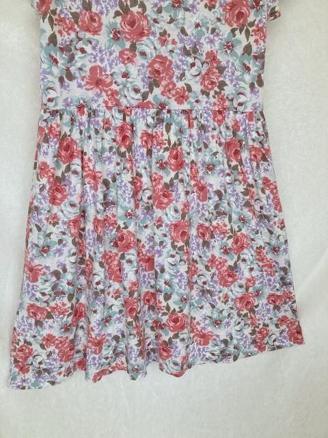 NICE CLAUP ナイスクラップ 花柄 半袖ひざ丈 ワンピース F N2m < ブランド  NICE CLAUP ナイスクラップ 花柄 半袖ひざ丈 ワンピース F N2m < ブランドの