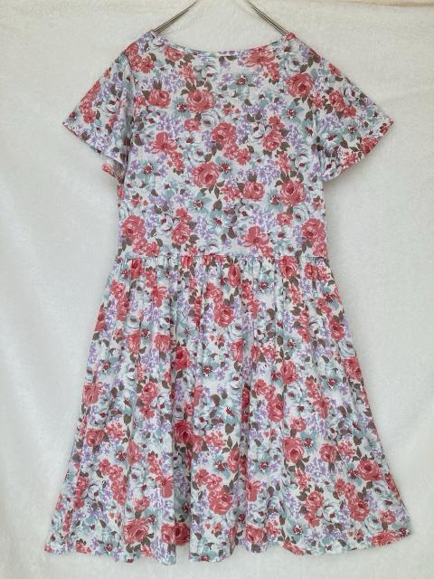 NICE CLAUP ナイスクラップ 花柄 半袖ひざ丈 ワンピース F N2m < ブランド  NICE CLAUP ナイスクラップ 花柄 半袖ひざ丈 ワンピース F N2m < ブランドの