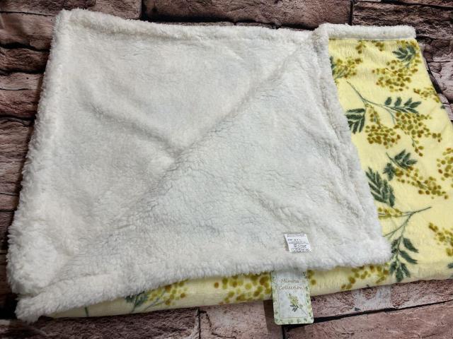 送料無料!フランネル素材で肌触り抜群!【ミモザ】裏シープボアタッチ ハーフブランケット(画像から)1枚 < インテリア/ライフ 送料無料!フランネル素材で肌触り抜群!【ミモザ】裏シープボアタッチ ハーフブランケット(画像から)1枚 < インテリア/ライフの