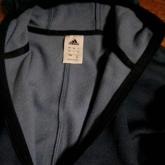 adidas@lTCY@O[@㉺Zbg@i@X|[c  t@bV 