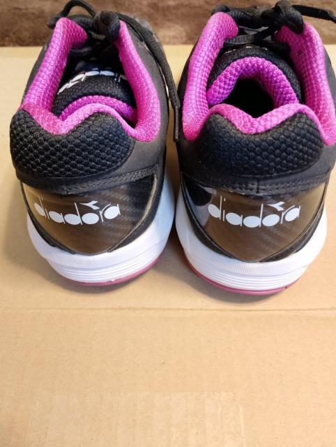 ディアドラテニスシューズ☆サイズ23 < レジャー/スポーツ ディアドラテニスシューズ☆サイズ23 < レジャー/スポーツの