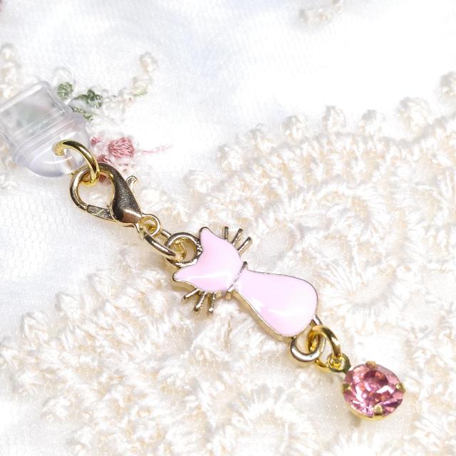 ハンドメイド☆コネクターキャップ☆type-C専用☆猫 ピンク < 女性ファッション ハンドメイド☆コネクターキャップ☆type-C専用☆猫 ピンク < 女性ファッションの