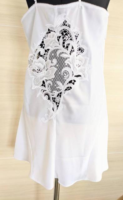 salute/サルート/店舗限定/19G/バチカン市国/スリップ/ナイトドレス/白/M/メインカラー < 女性ファッション salute/サルート/店舗限定/19G/バチカン市国/スリップ/ナイトドレス/白/M/メインカラー < 女性ファッションの