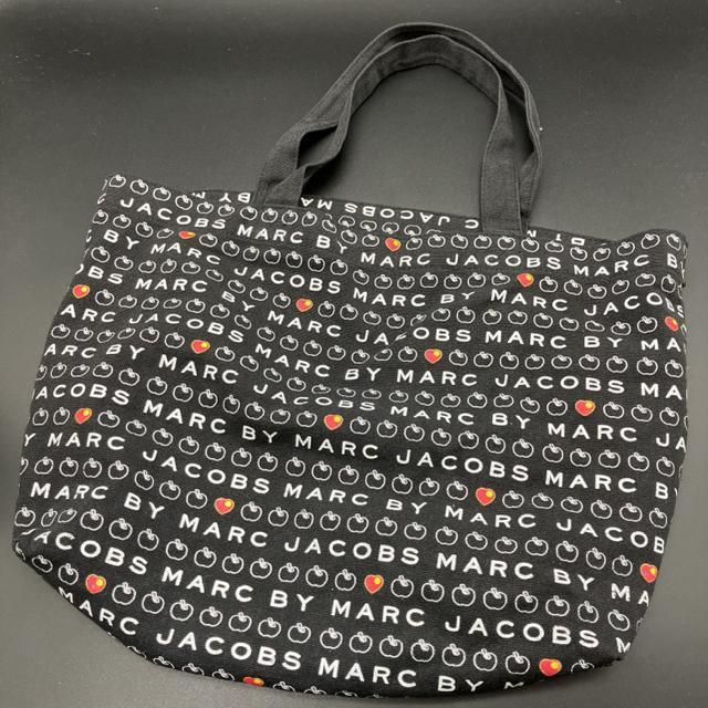  MARC JACOBS }[NWFCRuX g[gobO 