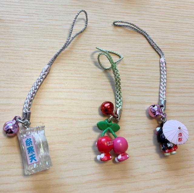 ハローキティご当地ストラップ☆12個まとめ売り < おもちゃ  ハローキティご当地ストラップ☆12個まとめ売り < おもちゃの