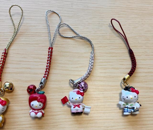 ハローキティご当地ストラップ☆12個まとめ売り < おもちゃ  ハローキティご当地ストラップ☆12個まとめ売り < おもちゃの