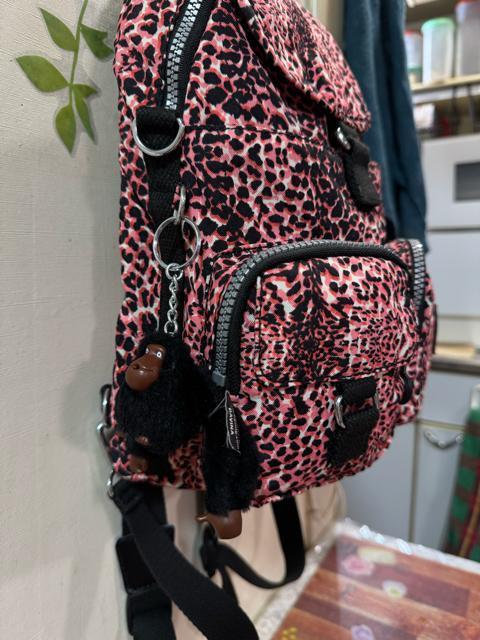 ӂ߂āKIPLINGbNEO[I[CETVc3_܂Ƃߔ聚1000~X^[gɔi