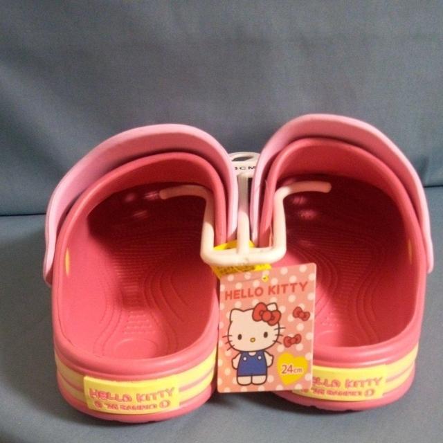 サンリオ ハローキティ EVAサンダル 24p < おもちゃ サンリオ ハローキティ EVAサンダル 24p < おもちゃの