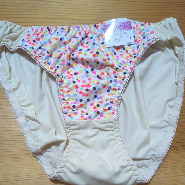 �V�i�ߗ� �x�[�W���̐��ʕ��c���c�� �M  �� �����t�@�b�V������ 