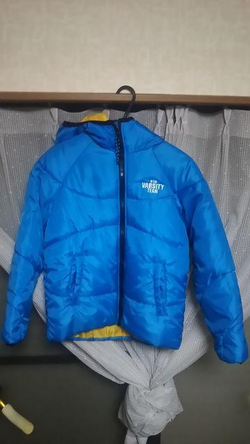 ダウンジャケット風ブルーのGTH VARSITY TEAMジャンバー♪By SPORT EQUIPE < キッズ/ベビー  ダウンジャケット風ブルーのGTH VARSITY TEAMジャンバー♪By SPORT EQUIPE  < キッズ/ベビーの